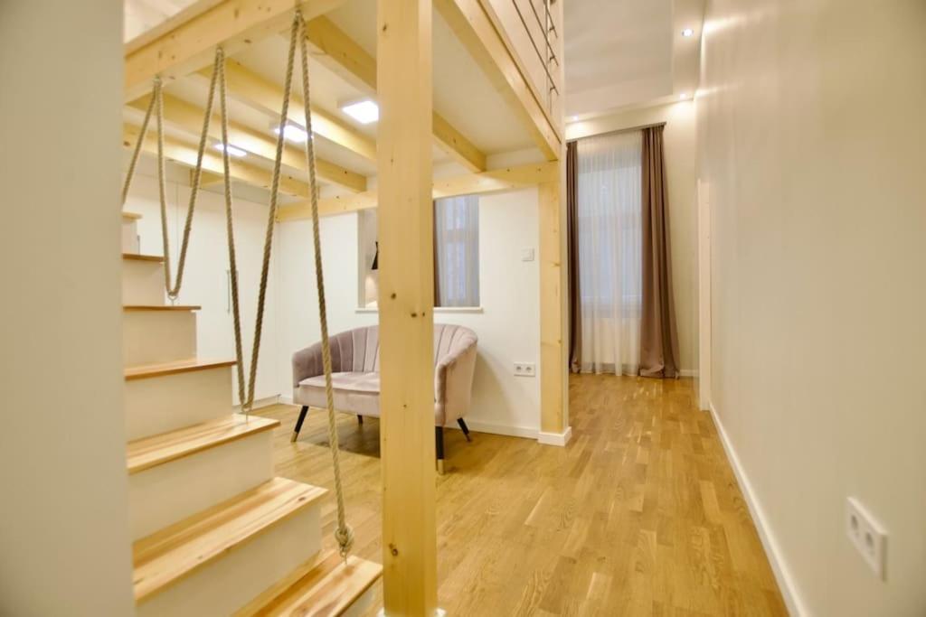 Standard By Hi5- Charming Apartment